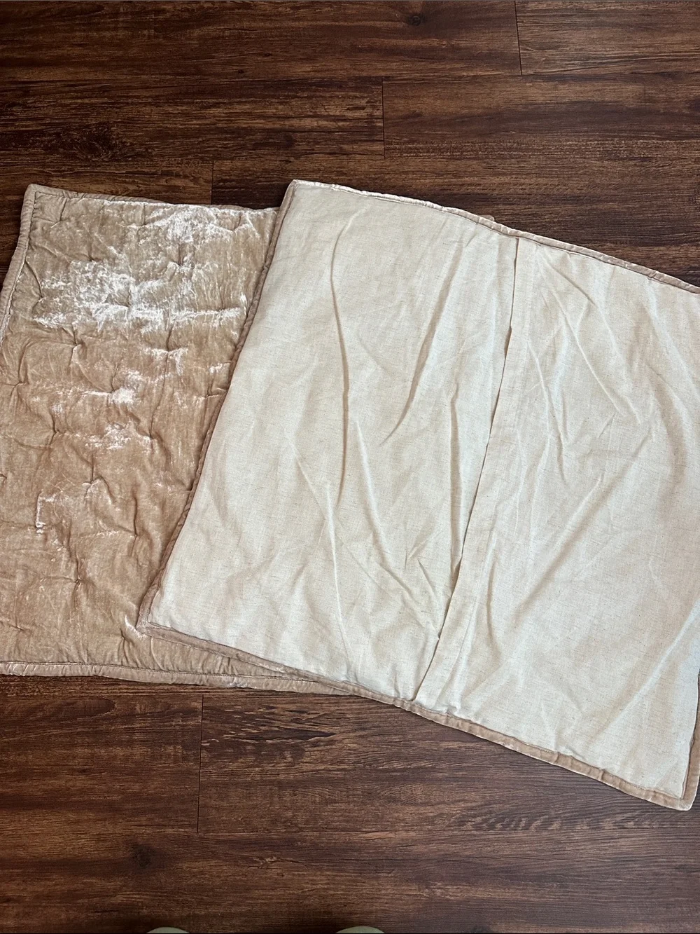 Crate & Barrel Juliet Velvet Pillow Sham Euro Dove Linen 26”X26